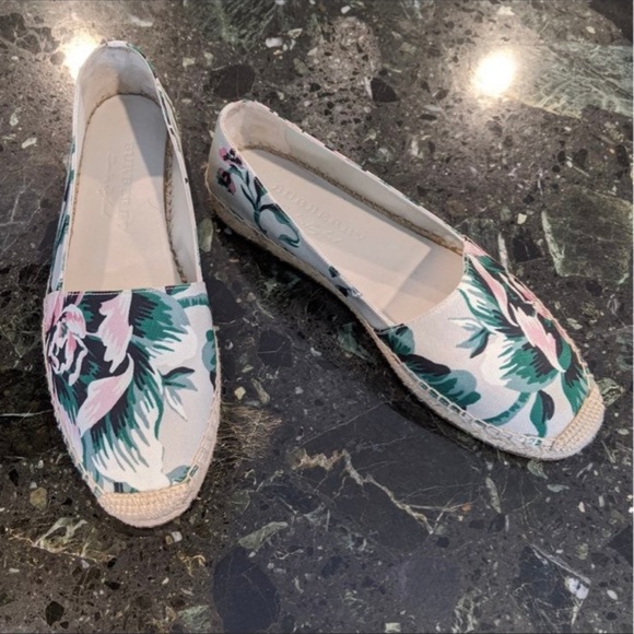 Burberry Espadrilles Floral Shoes - Picture 3 of 6